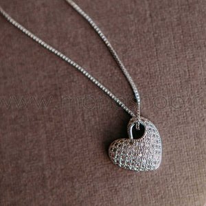 Кулон «Влюбленность» с сердцем-подвеской из австрийских кристаллов 927327