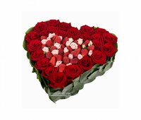 Сердце клубничное в 23 розах Лента Новороссийск