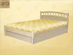 Белая двухспальная кровать из массива